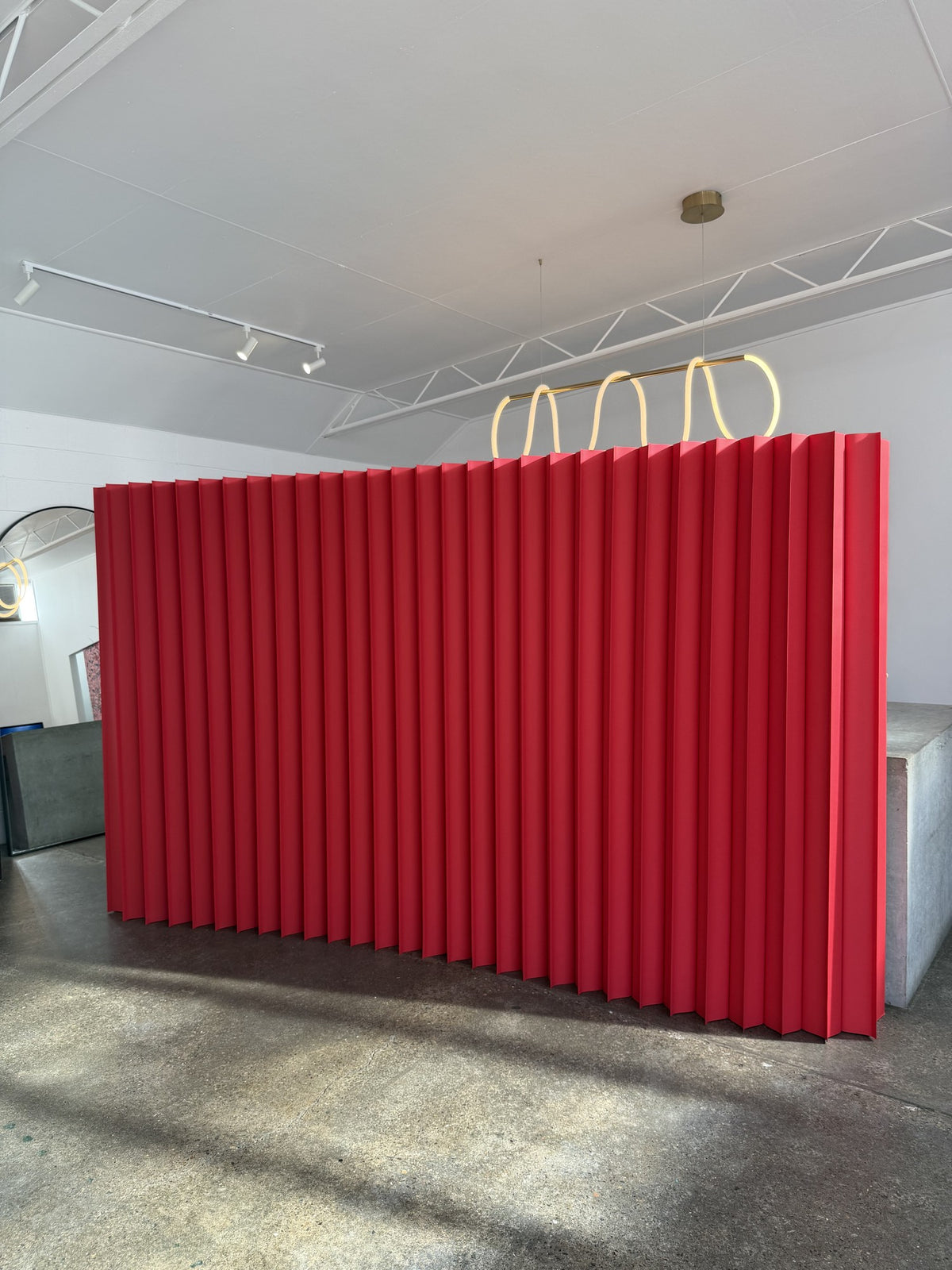 PLEAT 200 - Red